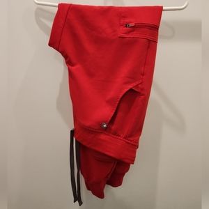 Figs Pop Red Zamora Jogger Scrub size Small